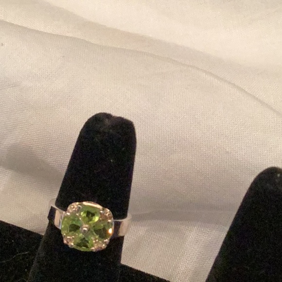 Peridot Ring - Picture 1 of 6